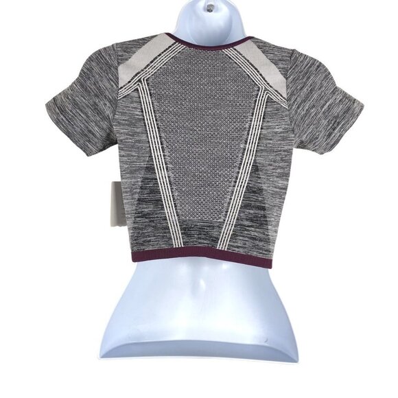 Athleta Impact Crop Tee Short Sleeve Seamless Gray NWT Women's Small - Picture 5 of 9
